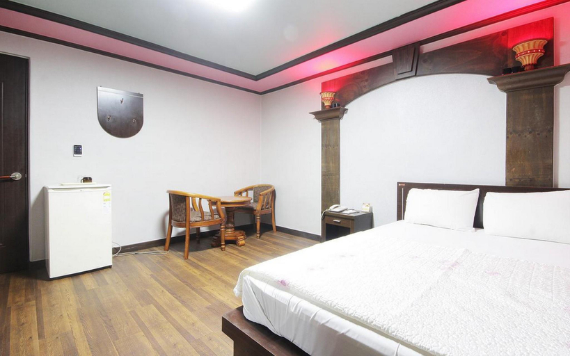 Bedroom 2, Gwangju Sinandong Sky Motel, Buk