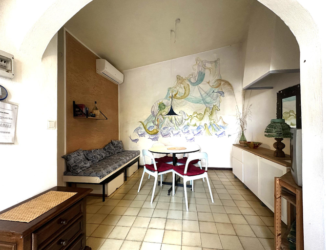 2, Functional villa with a fenced garden, Venezia