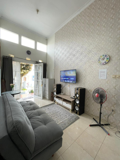 Others 5, Villa Erick, Malang