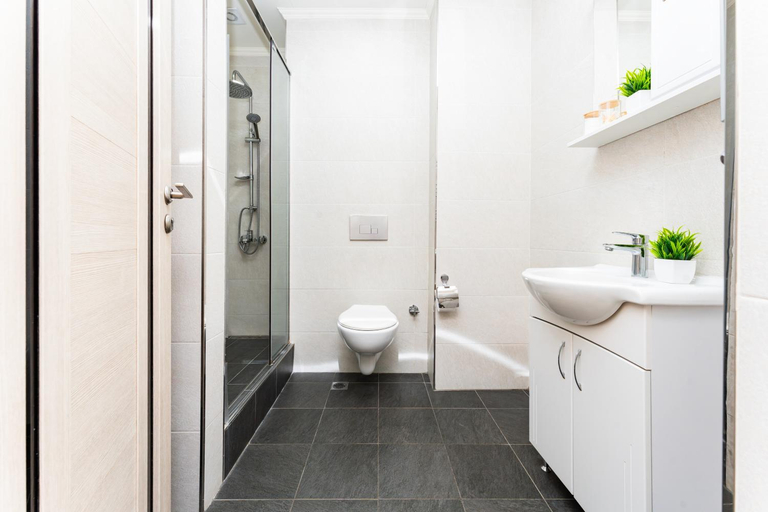 Bathroom 3, Apartments on Koghbatsi street 16, Yerevan