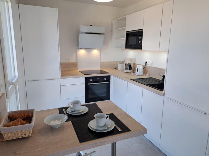 Others 5, Apartment in Plouarzel, Finistère