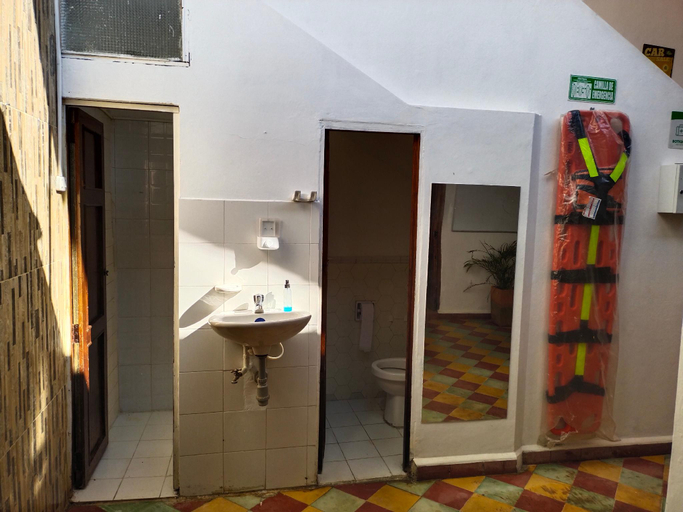 Bathroom, CHICAMOCHA HOSTEL SANGIL , San Gil