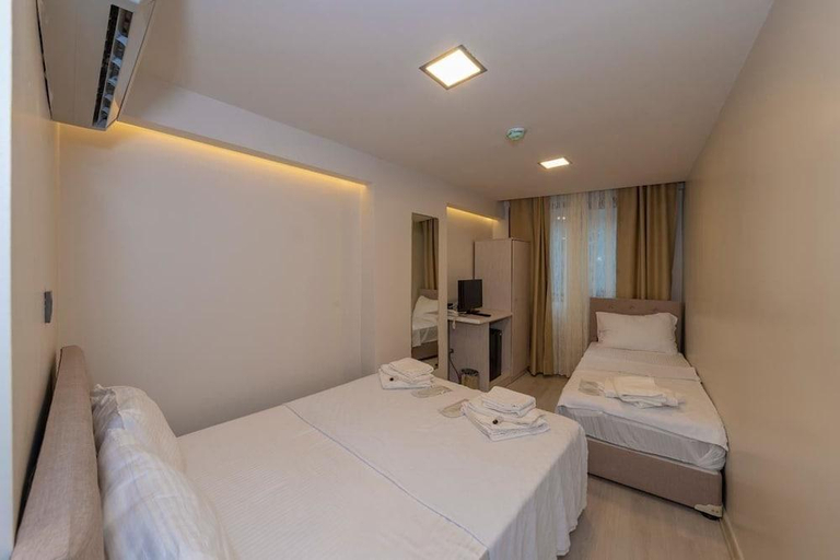 Bedroom 3, Grand Ahi Hotel, Fatih