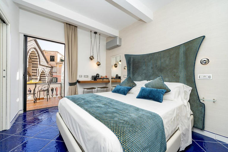 Bedroom 2, La Suite Del Cavaliere, Salerno