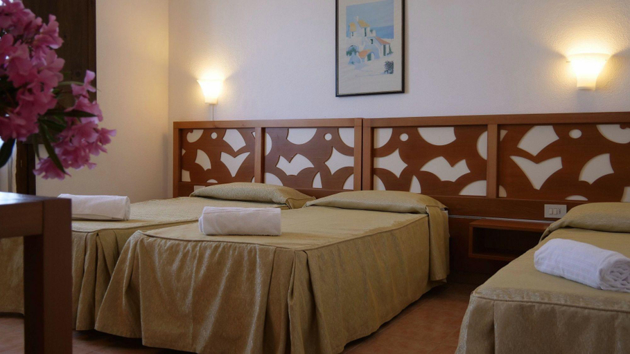 Bedroom 2, Club Esse Gallura Beach, Olbia-Tempio