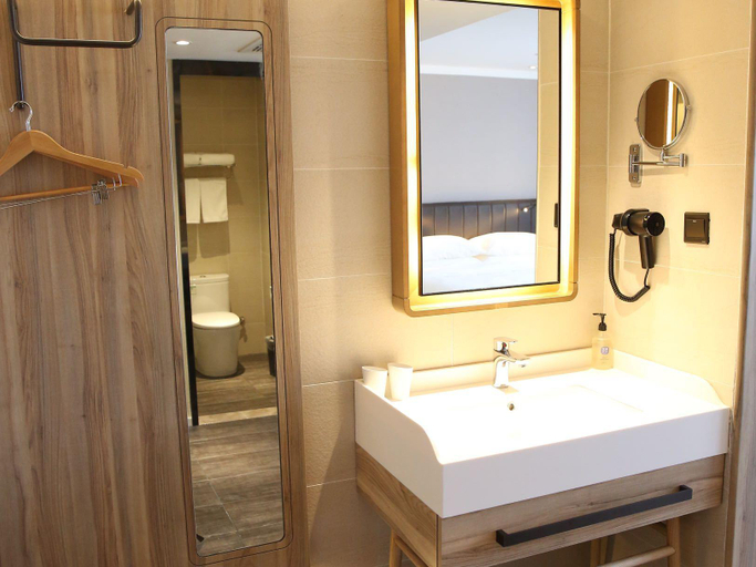 Bathroom 4, Hanting Premium Hotel Hefei Qingxi Road Anhui Agricultural University, Hefei