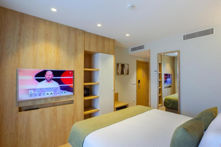 Bedroom 2, Ibiris, Oran