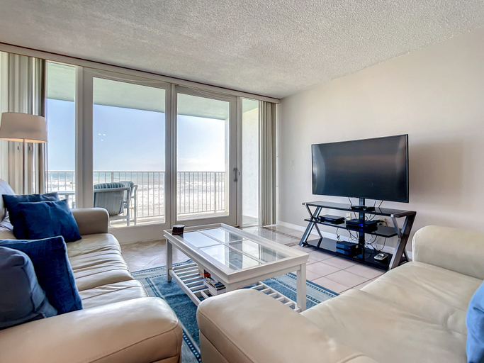 Living area 4, Smyrna Beach Club 307, Volusia