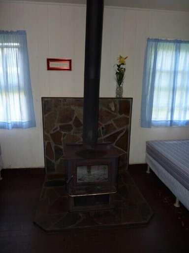Room 4, Hale Puna, Kokee Lodge Cabins, Kauai