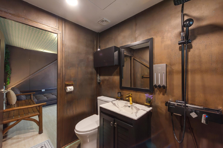 Bathroom, Gapyeong BD7S Glamping&caravan, Gapyeong