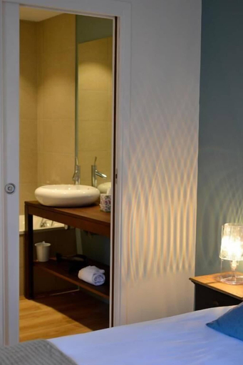 Bathroom 5, 5 chambres en ville, Puy-de-Dôme