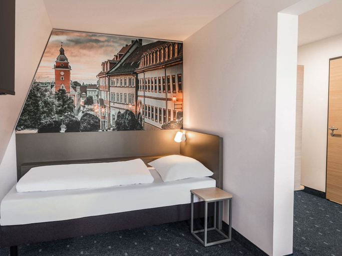 Bedroom 4, B&B HOTEL Gotha-Hbf, Gotha