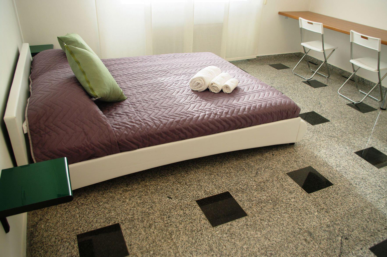 Bedroom 2, Business Home, Foggia