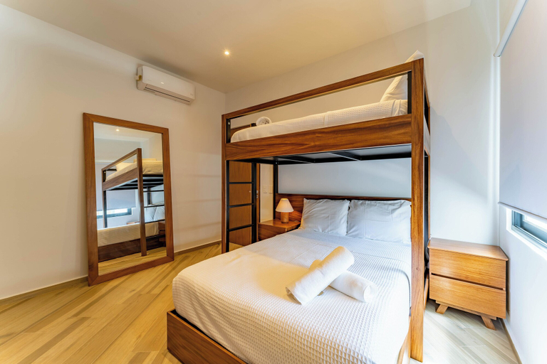 Room 5, ANANA Yaaxlum 106 S, Cozumel