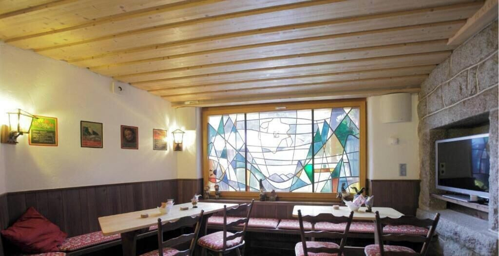 Dining 3, Inselklause Schwarzwald, Schwarzwald-Baar-Kreis