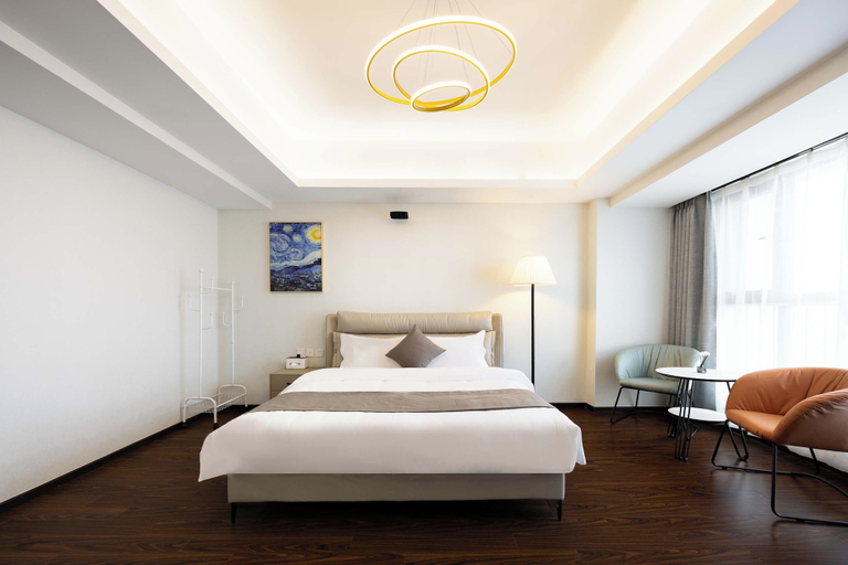 Room 5, Sunlight Apartment-Color TV Tower, Shenyang