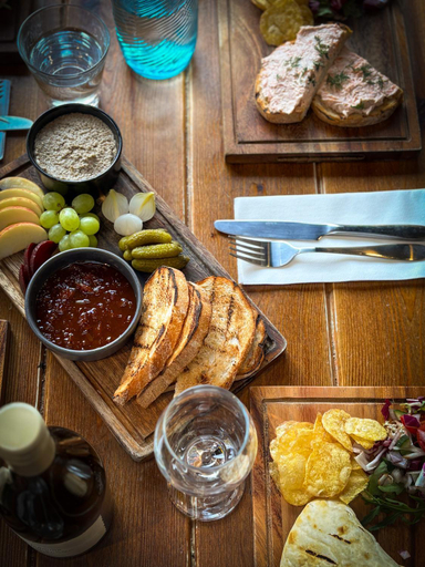 Food & Drinks 5, The Balavoulin Pub with Rooms, Highland