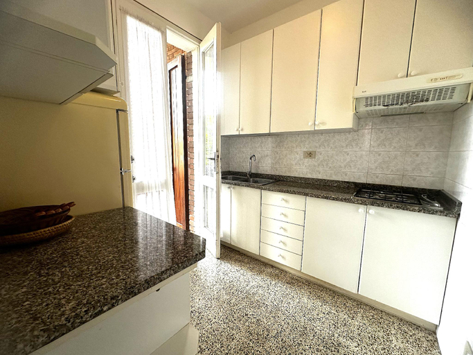 Kitchen, Nature retreat villa with private garden, Venezia