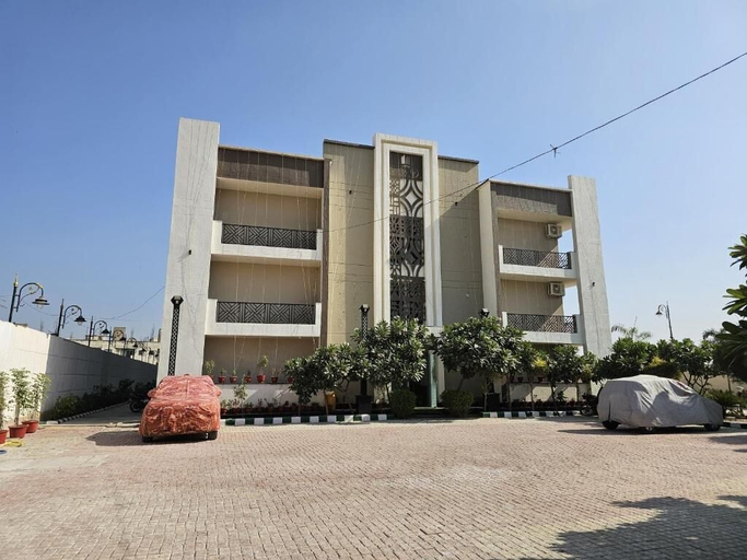 Exterior 2, Hotel Shree Sadhna, Mathura
