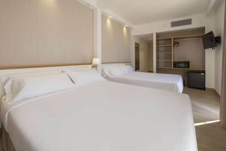 Bedroom 3, Rosamar Es Blau, Girona