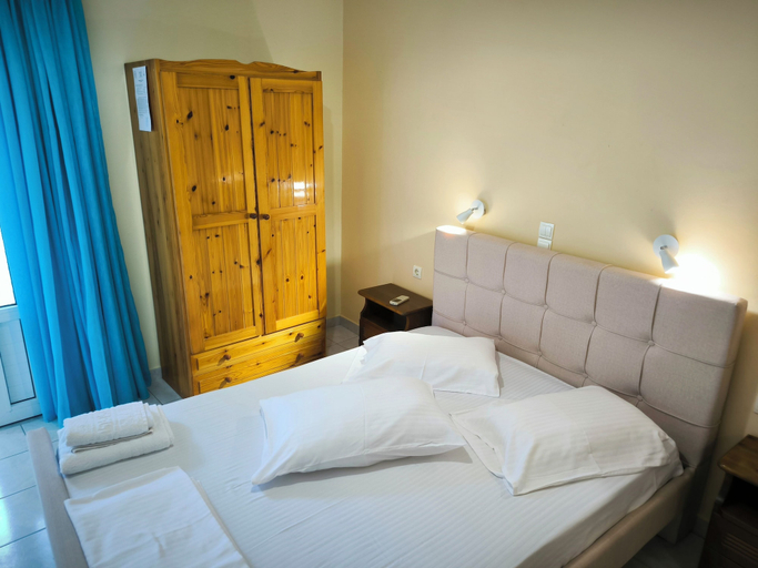 Bedroom 3, Aggelika Apartments, Ionian Islands