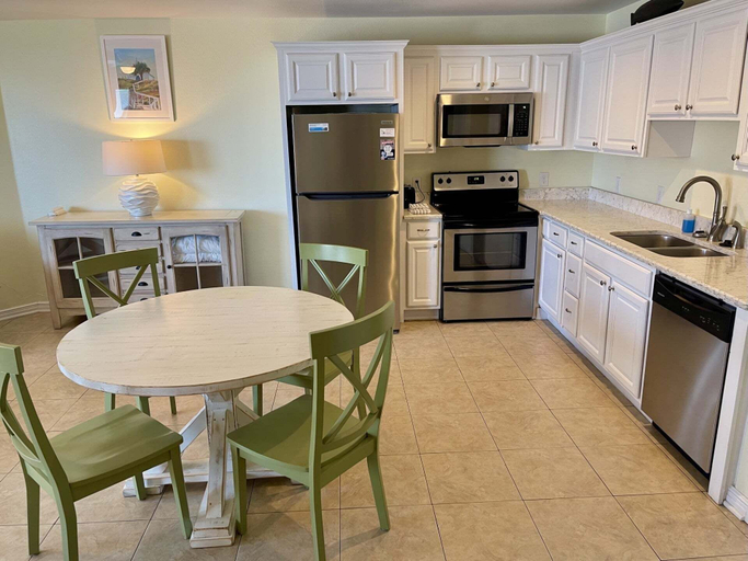 Private kitchen, Beachgate Condo Suites And Hotel 533 1 Bedroom Condo, Nueces