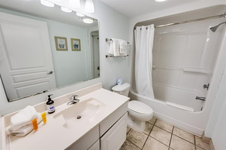 Bathroom 4, Bay Watch Resort & Conference Center, Horry