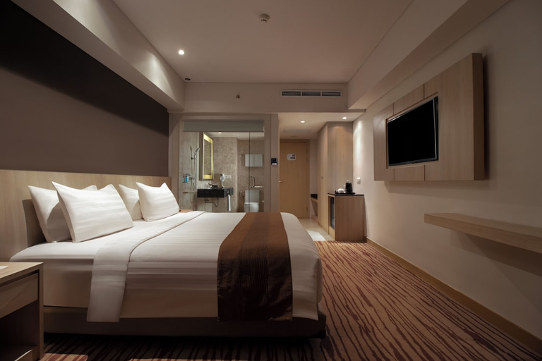 bedroom 18