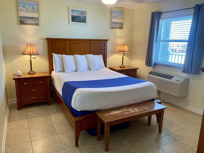 Room, Beachgate Condo Suites And Hotel 533 1 Bedroom Condo, Nueces