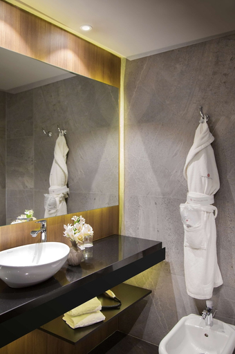 Bathroom 3, NH Collection Buenos Aires Jousten, Distrito Federal