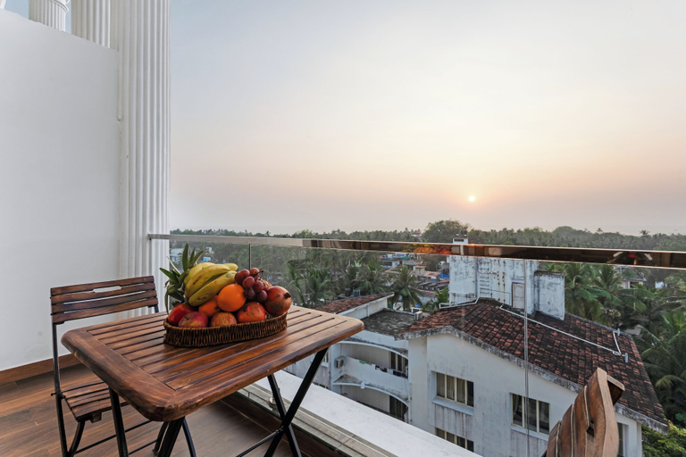 Outdoor dining 2, SinQ Symbol, North Goa