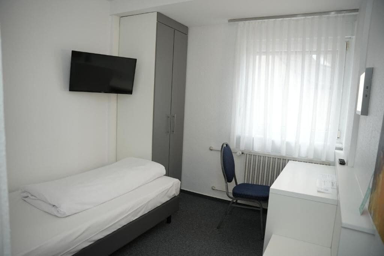 Bedroom 5, Weber Residenz, Mannheim