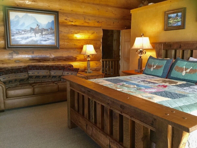 Room 1, Hebgen Paradise Lodge, Gallatin