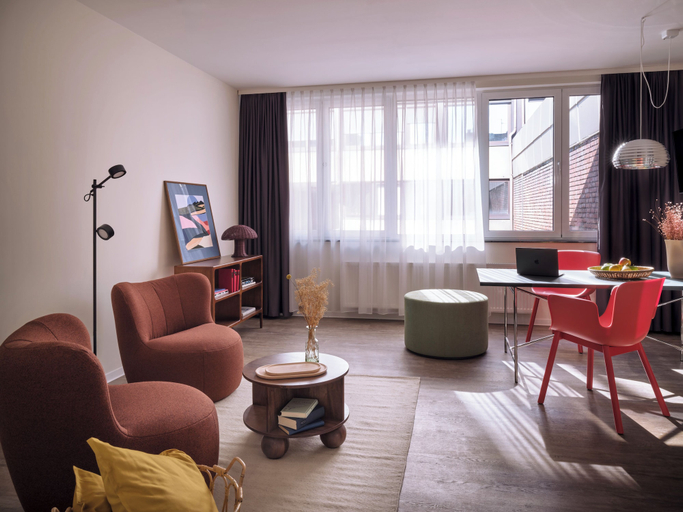 Others 4, STAYERY Cologne Sülz, Köln