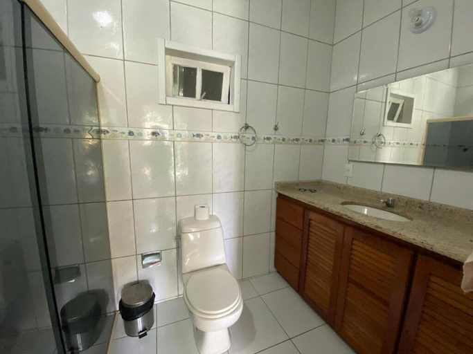 Bathroom, Pousada Platôdasilhas, Angra dos Reis