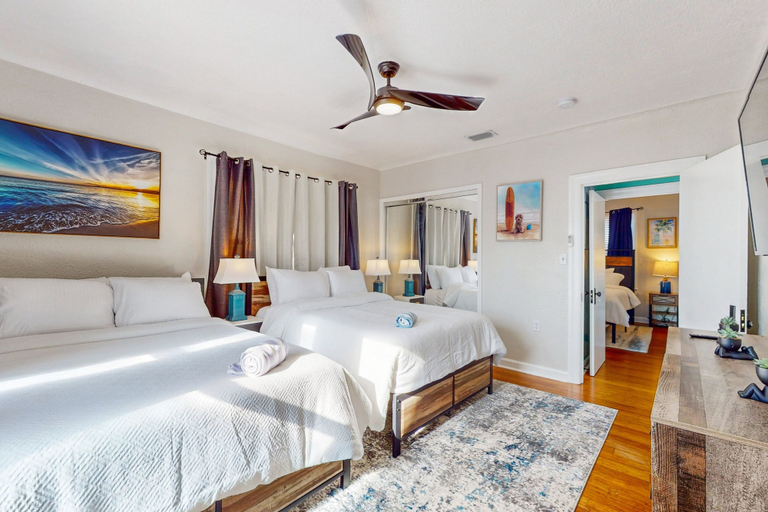 Room 4, Daytona Beach Retreat, Volusia