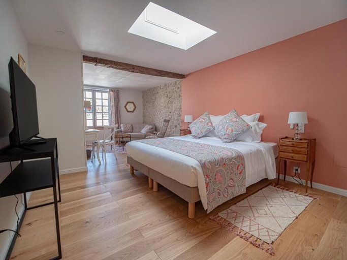 Bedroom 3, Clos des Oliviers, Ariège