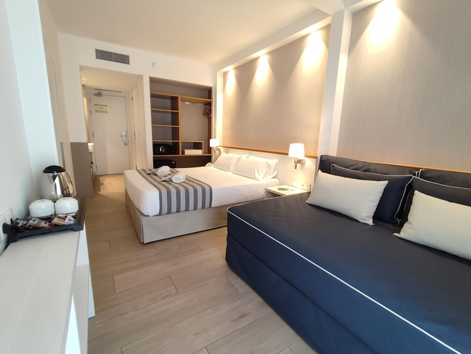 Bedroom 3, Rosamar Es Blau, Girona