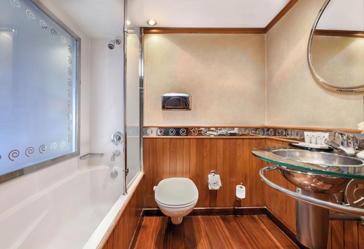Bathroom 4, HS Kontiki from Luxor( Sat-Wed),or Aswan (Wed-Sat), Luxor
