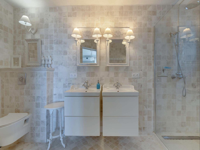 Bathroom 3, Villa in Les Issambres near the Sea, Var