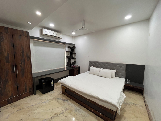 Room 2, Urban Nest, Nagpur
