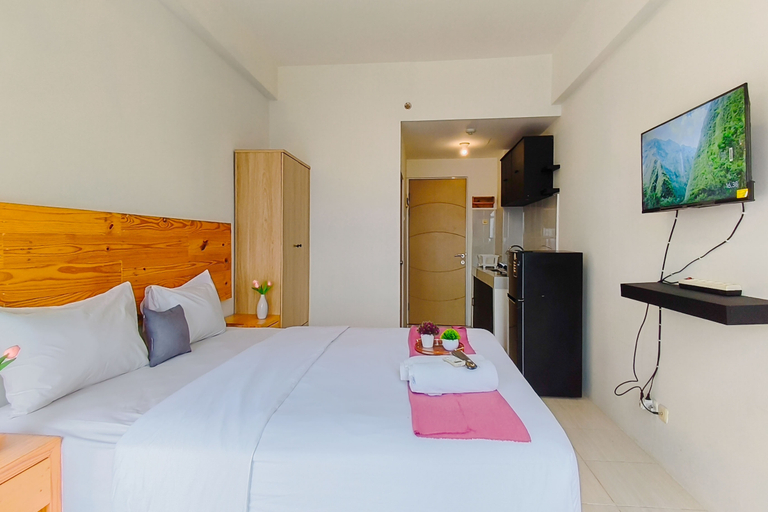 Others 4, Modern and Comfy Studio at Bale Hinggil Apartment By Travelio, Surabaya