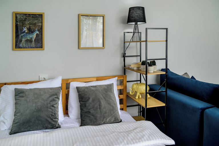 Room 2, RentPlanet - Apartament Zdrowa, Środa Śląska