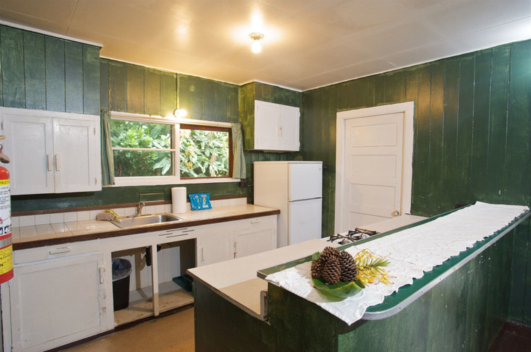 Private kitchen, Hale Puna, Kokee Lodge Cabins, Kauai