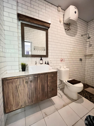 Bathroom 3, Kubu Jalak, Badung