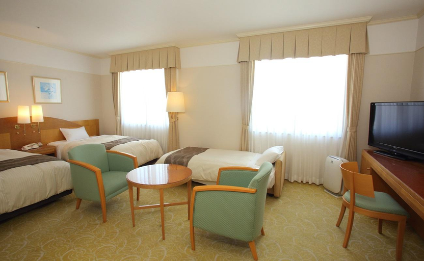 Bedroom 2, The Celecton Premier Kobe Sanda Hotel, Sanda