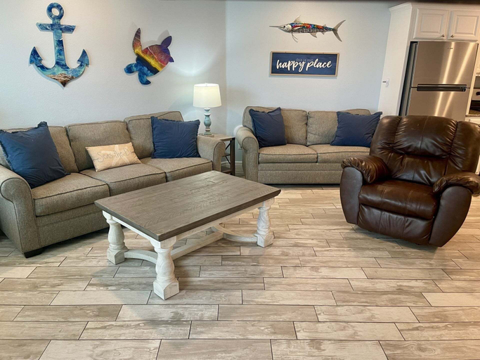 Living area, Beachgate Condo Suites And Hotel 514 1 Bedroom Condo, Nueces