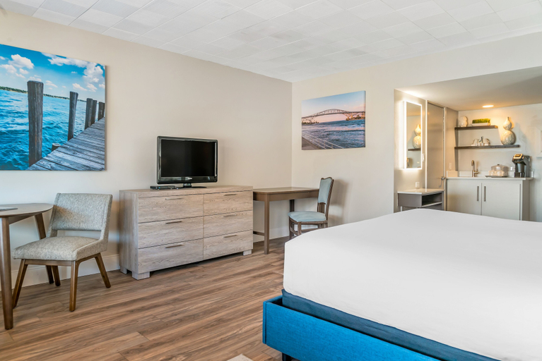 Room 2, Blue Water Inn, Saint Clair