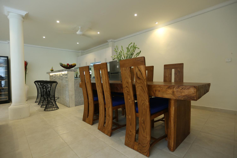 Others 5, Villa Marronniers, Badung