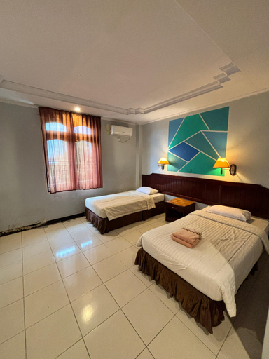 Hotel Grand Taufiq Tarakan Room Type - Deluxe Twin Room